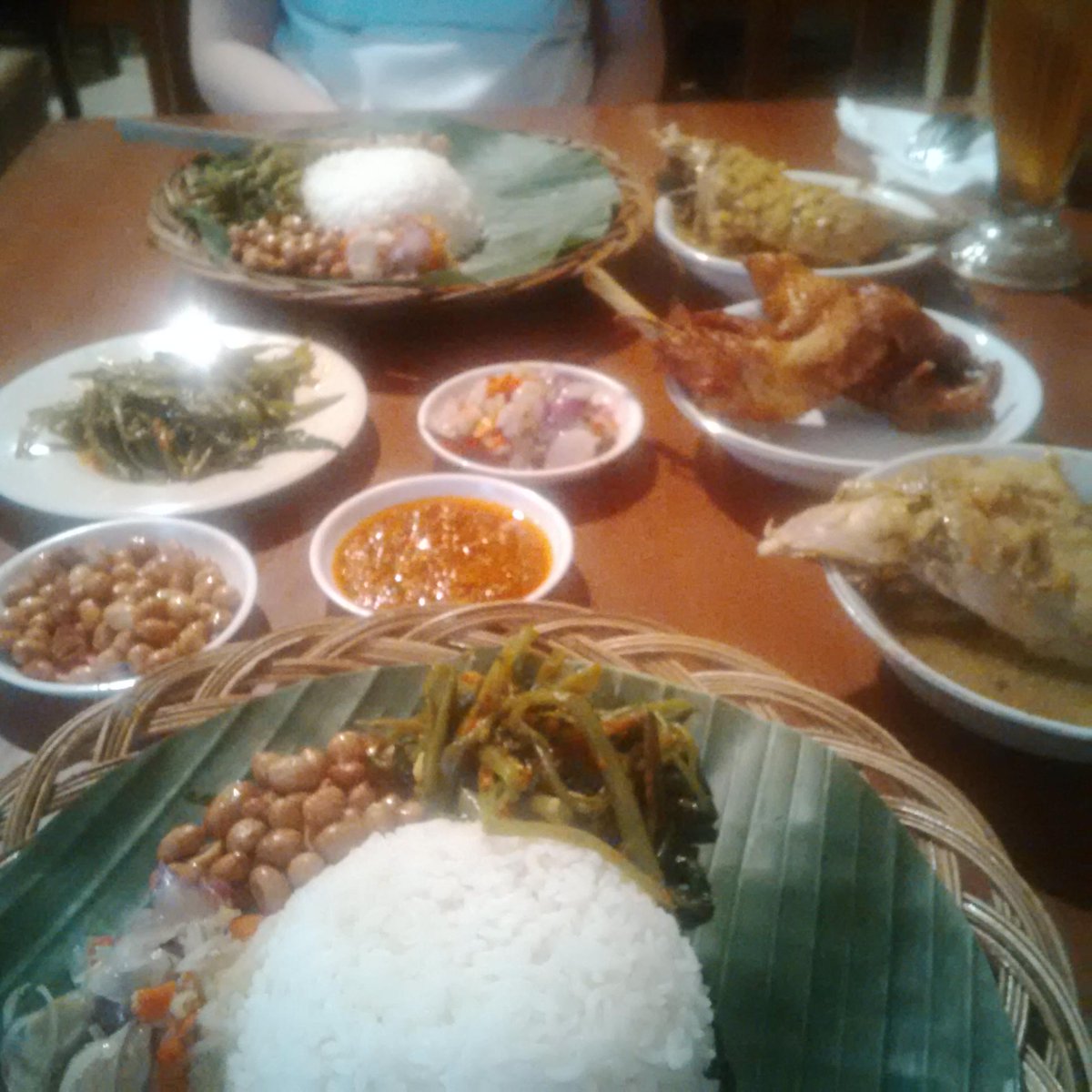 @PatMuljadi suddenly the ayam betutu that we've been craving for the last couple of days weren't that appealing LOL