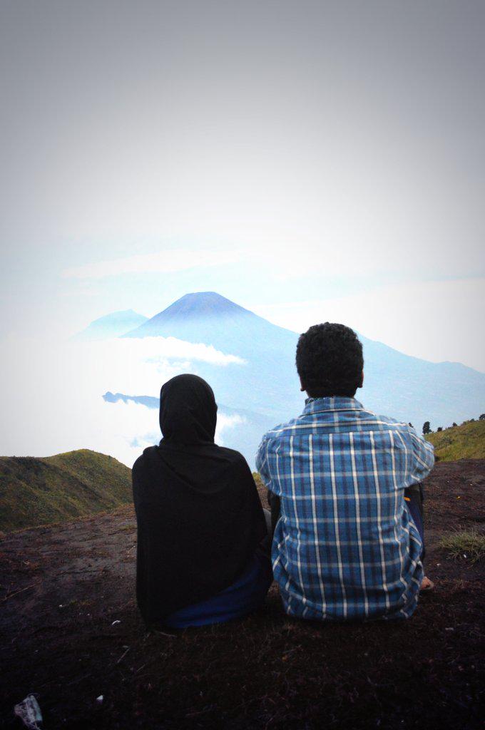 setyawwan1's tweet photo. Akhirnya bisa munggah bareng lagi @rullatifah http://t.co/nnW1BcTbWk