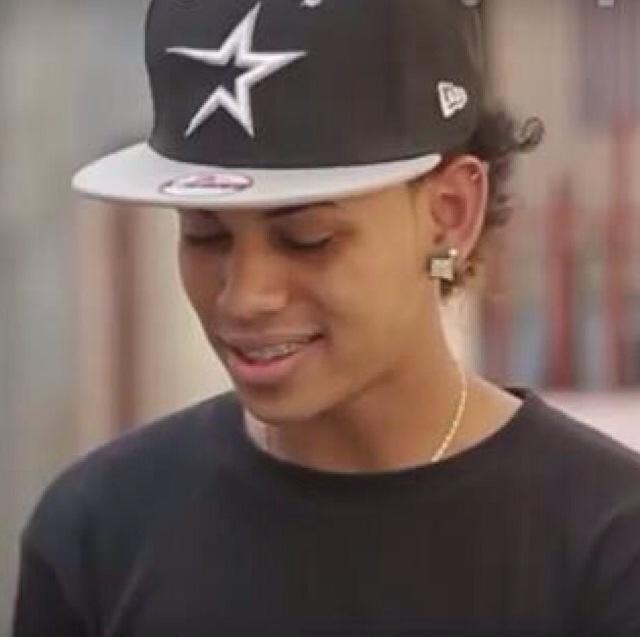 DarhlinU's tweet photo. @Albert06artista Reportandome -topale a mi corazon que no te miento (....) asi me pongo cuando serca de mi te siento http://t.co/EH13HV3XBg