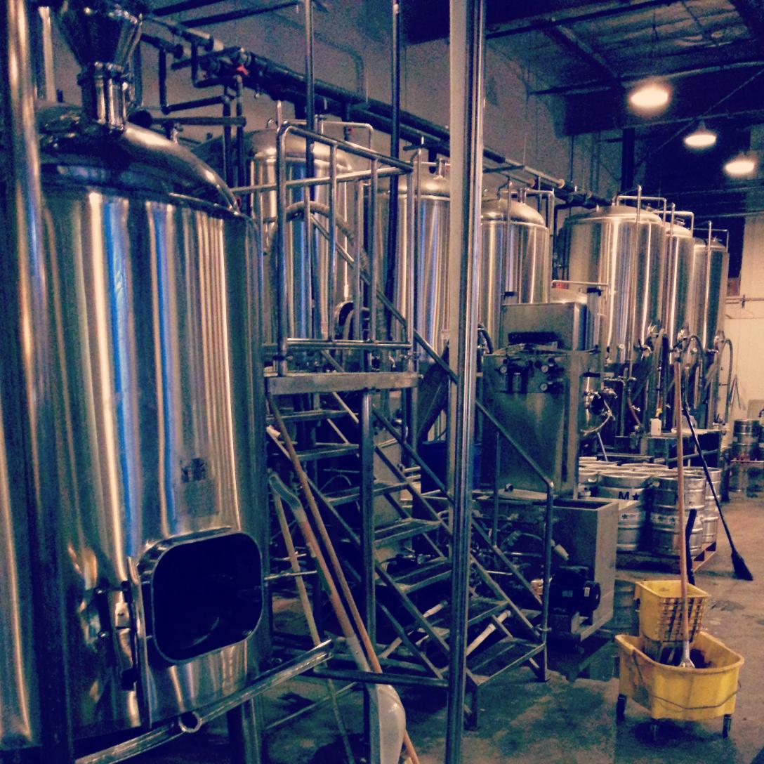 2BrewsTravelers's tweet photo. Bonus stop X413 - @RoughDraftBrew in San Diego, CA
#CraftBeer #beertravel #CAbeer #beer #brewery #roughdraftbrew http://t.co/wNbsciftxH