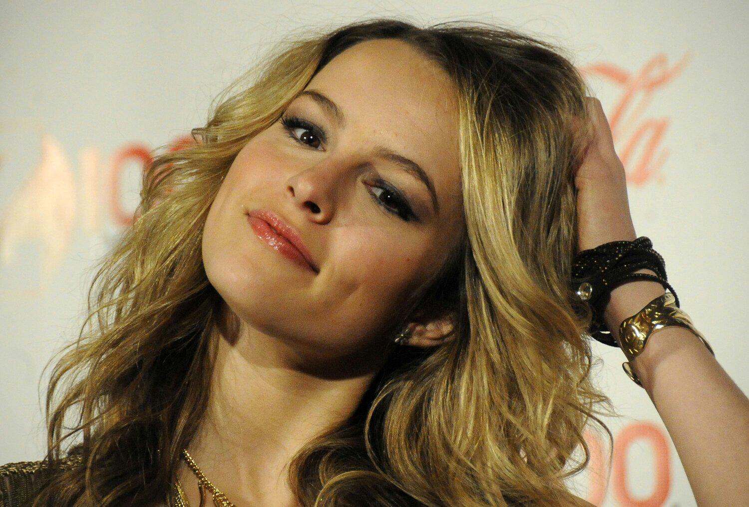 So Pretty, Happy Birthday Bridgit Mendler 