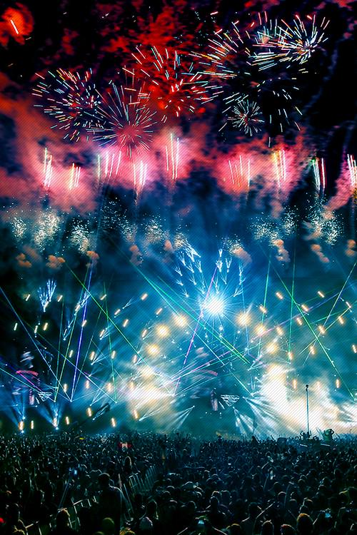 Rave_Moments's tweet photo. Let's get lost. @ultra 
http://t.co/vzPtFlW7O0 http://t.co/2PKI2uxbDo
