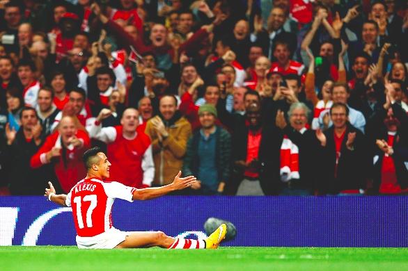 Happy 26th Birthday "The Best Chileno"   Wish you all best. Waiting for lifting trophy with you   
