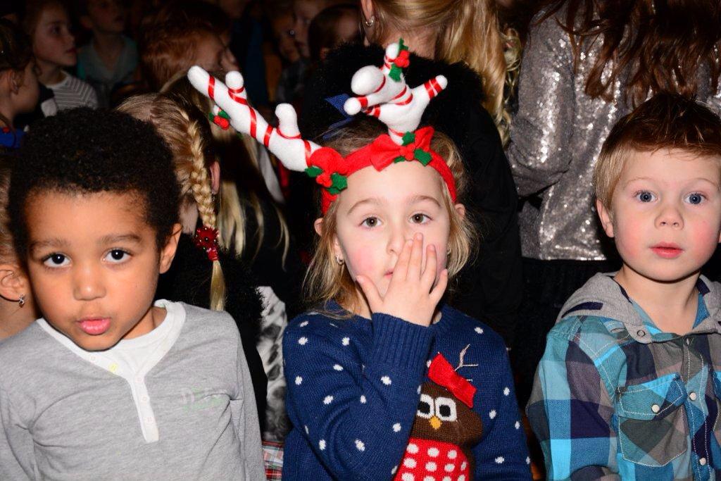 obsdeanbrenge's tweet photo. Het kerstdiner gisteravond was weer zeer geslaagd. Iedereen bedankt voor de hulp! http://t.co/JaXpl9hW3C