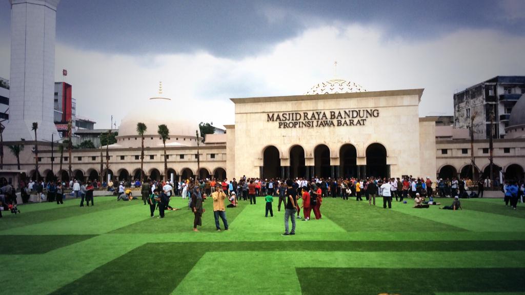 Alun-alun Bandung. hey hey. #1