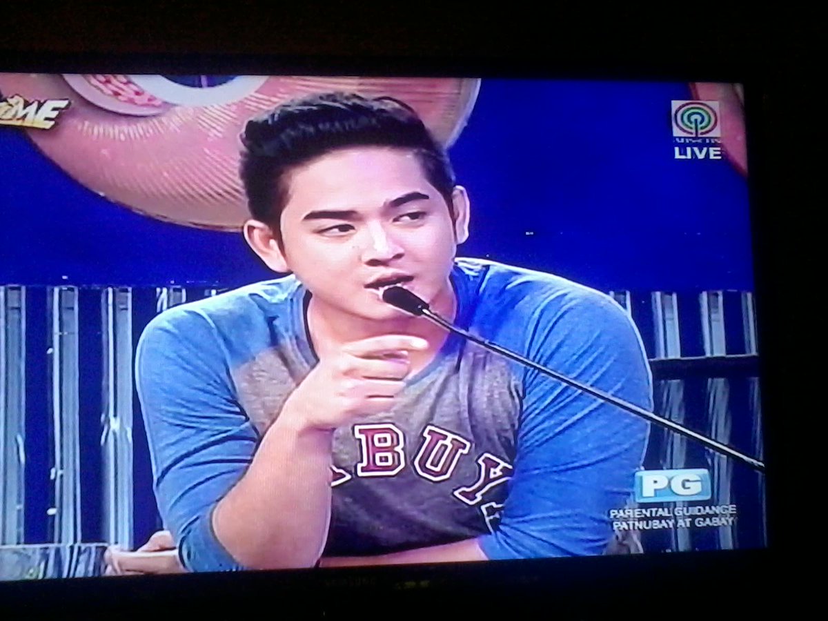 "@kd525forevs: <a href="/imneilcoleta/">Neil coleta</a> Hi Kuya Neil. :) "-hello