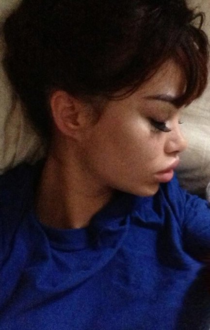 he bores me 💤💤💤 http://t.co/x5U8zvuGbF<a href="/tag/whereareyou"class="tags"><span>#whereareyou</span></a>