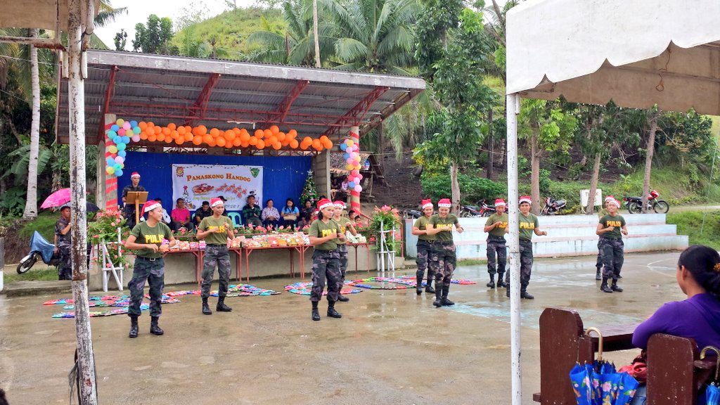 EndozoLean's tweet photo. Gusok presentation during 3rd Coy "PAMASKONG HANDOG 2014" @pro7official  @RDPRO7  @rpcrd7pnp  @RPSB7  @batcomrpsb7 http://t.co/LEf2oKW4tr