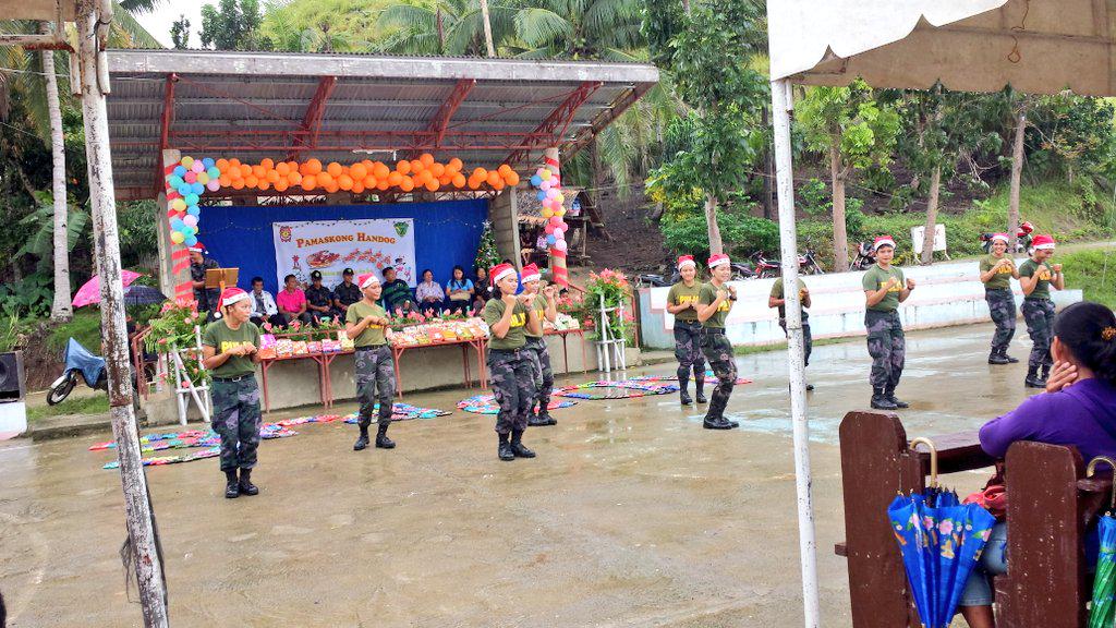 EndozoLean's tweet photo. Gusok presentation during 3rd Coy "PAMASKONG HANDOG 2014" @pro7official  @RDPRO7  @rpcrd7pnp  @RPSB7  @batcomrpsb7 http://t.co/LEf2oKW4tr