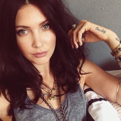 hannahrpgbsd's tweet image. Girls crush 👭