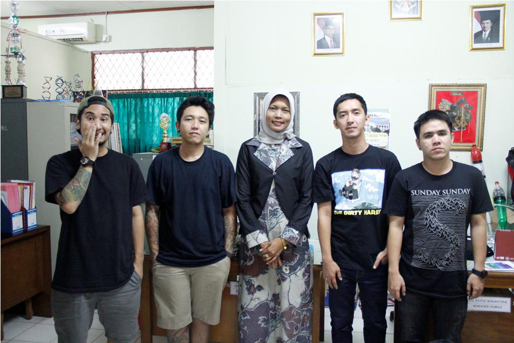 Asiiiik <a href="/PWGofficial/">Pee Wee Gaskins</a> ada personil baru nih kayanya hihi :p