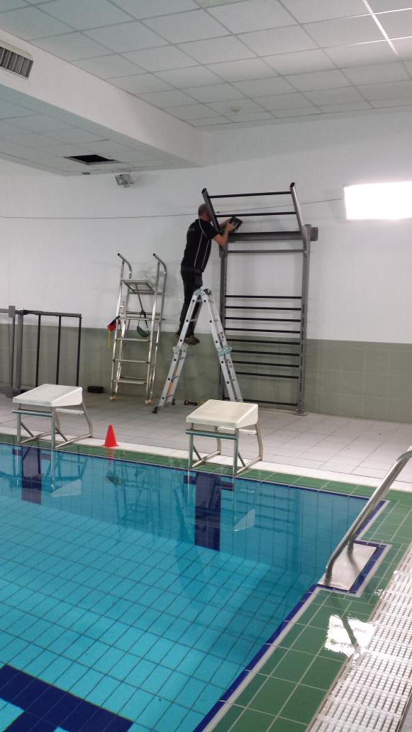 athlete_academy's tweet photo. Start of the poolside land training installation with @aperformanceuk for @Glos_Swim. #pullstrength #healthyshoulders http://t.co/yRk1g0PSo1