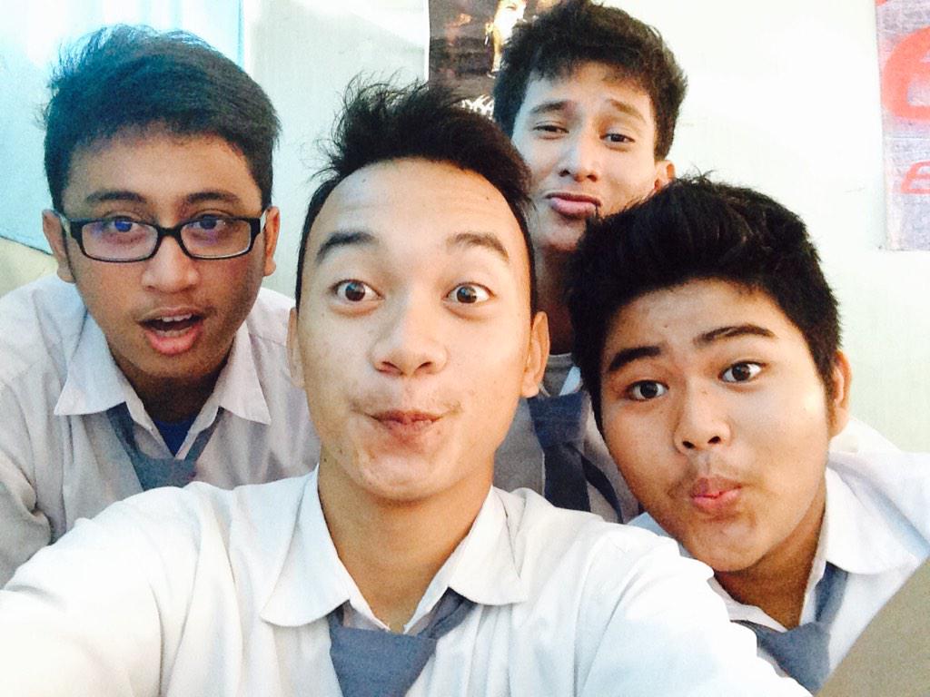 ExorcistTwo's tweet photo. @kakashibagas @Reza_AM http://t.co/mF1UBbHyJH