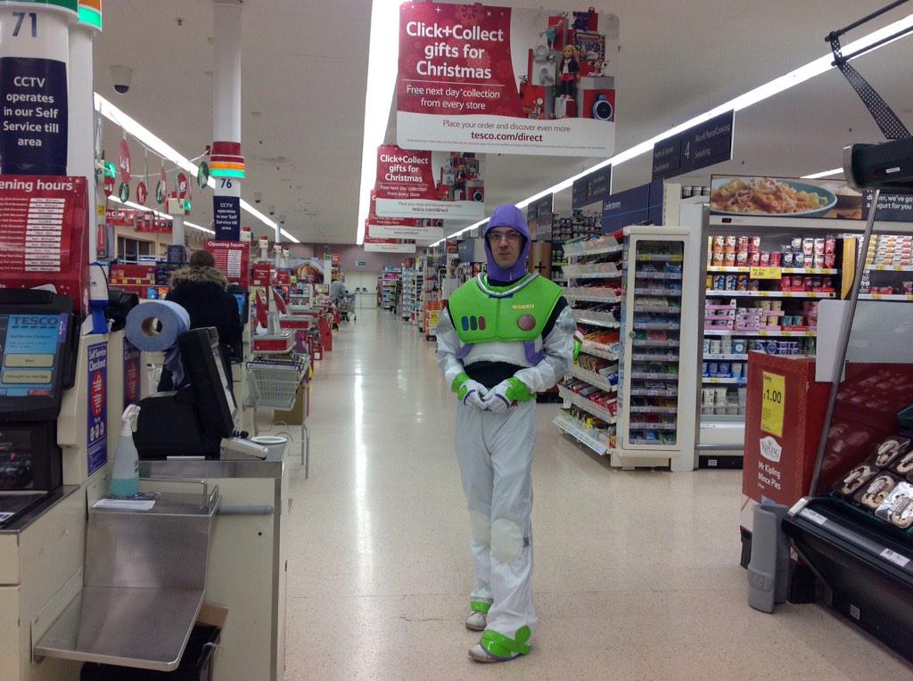manston_3's tweet photo. Dress up day @manston_3 http://t.co/01VTHtCE1n