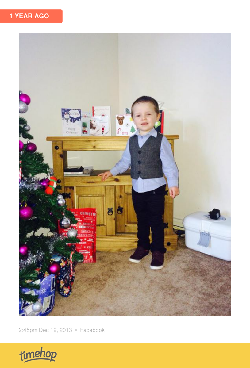 danellin90's tweet photo. Cute lol 💙💙 http://t.co/qkEsjRGgxN http://t.co/TFEv2eaLtA