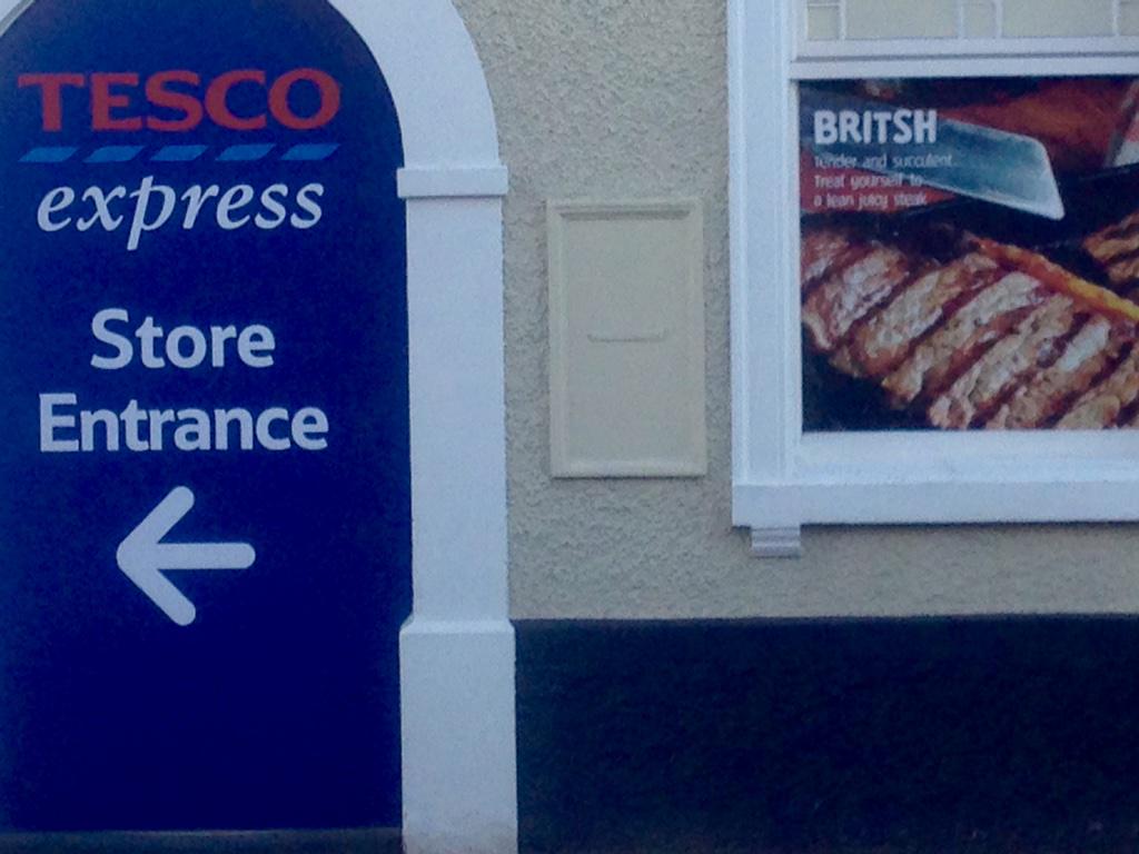 Curryluvva's tweet image. @Tesco 5 weeks and still no change shocking! #customerservicefailure and all it is is a poster on a wall