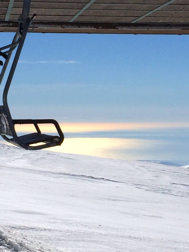 @IliberisSki <a href="/websierranevada/">Sierra Nevada</a> <a href="/Esquiconlospies/">Esquiar con los Pies</a> <a href="/nevadaterrace/">Nevada Terrace</a> <a href="/Ellodge/">El lodge</a> #sierranevada un lugar ideal para perderse