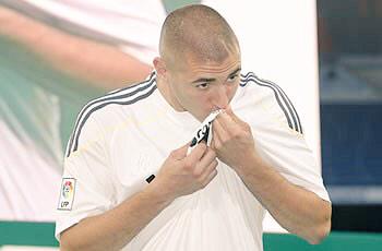 Happy  Birthday Karim Benzema      