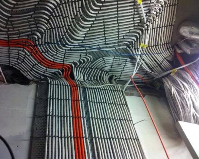 PureLec's tweet image. Pleasing cable layout! #tradetalk