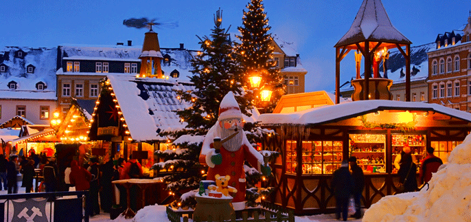 dekoningsparel's tweet photo. Vanavond #kerstmarkt bij de RK #Kerk in #Workum. Vanaf 19u00 ben je van harte #welkom #shoplocal #enjoychristmas #RT http://t.co/dtkmWLi5Cs