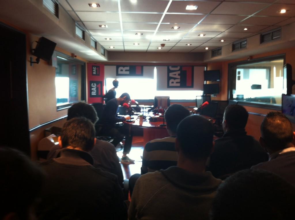 xavicampscom's tweet photo. #exestudi i @elevenwebs a @lacompetencia i @lasegonahora! #undiapipino! http://t.co/lQAxanEJEM