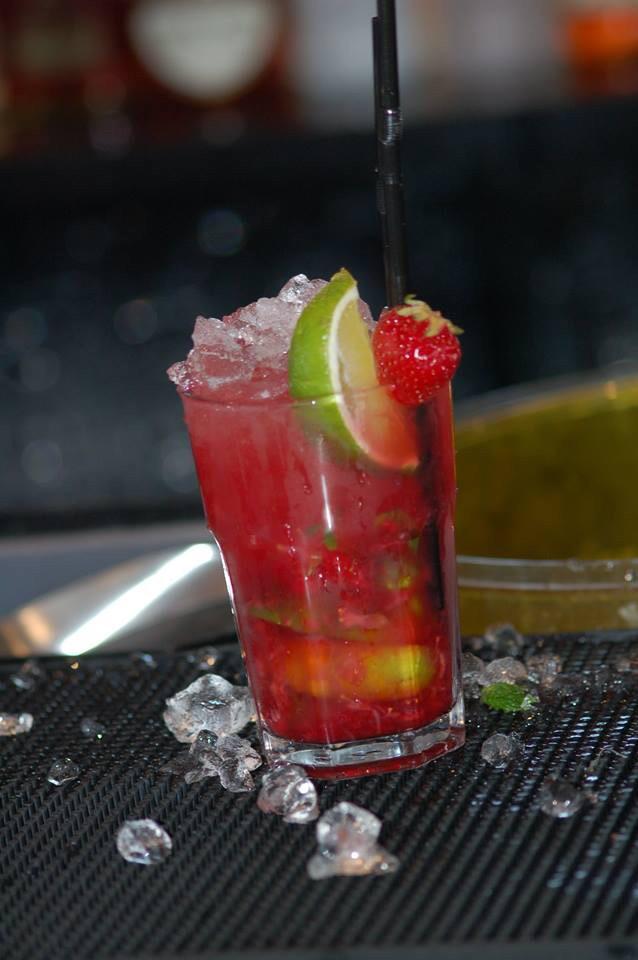 BarLegacy's tweet photo. #welovecocktails http://t.co/M0thfXJyiE