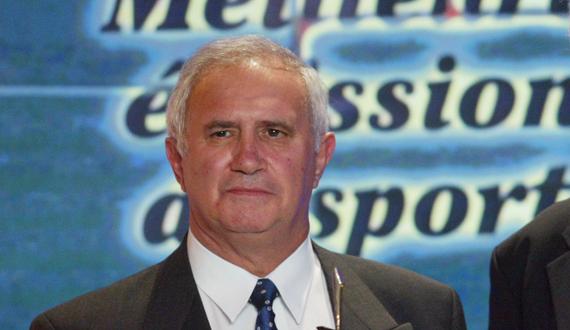 Polo la science <a href="/stade2/">Stade 2</a> rend hommage dimanche à Jean-Paul Ollivier 40 ans de #Stade2 et autant de <a href="/letour/">Tour de France™</a> à son actif