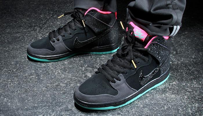 KicksDeals's tweet photo. Select sizes available again for @premierskate x Nike SB Dunk High "Northern Lights" for $120. http://t.co/1yF1k79mnn http://t.co/fuzWb8HIvO