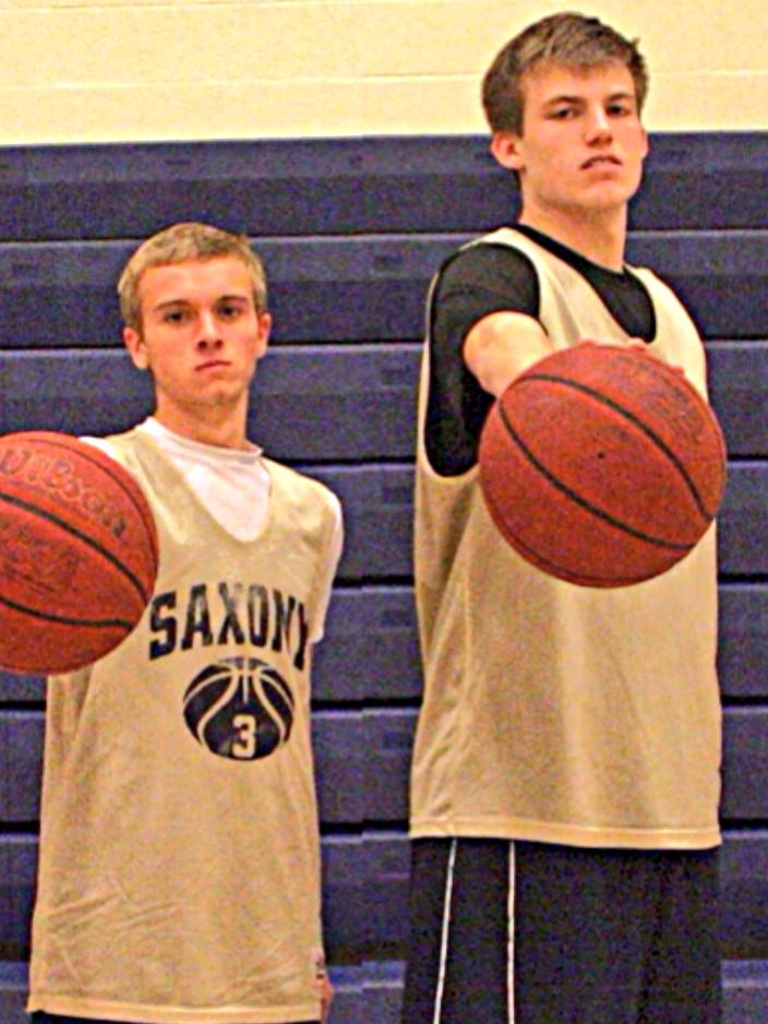 jackrlake's tweet photo. #fbf to senior year with my parter in crime on the court, and my best friend. Happy birthday bro! @hcoe35 http://t.co/ENbBZygiKk