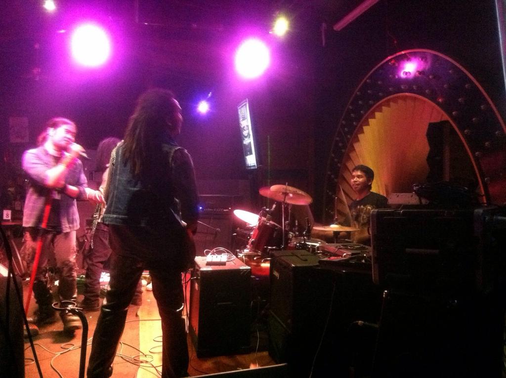 IBF_Bandung's tweet photo. And now in stage Arkangels. Bandnya Wagub IBF Bandung nih.. http://t.co/i5JR7JTPi8