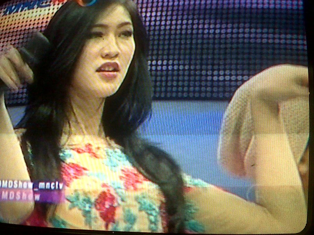 tucol_man's tweet photo. @iMeyMey_ bolehkah aku menyicipi tubuhmu walaupun hanya 1 malam saja? http://t.co/4l9SgLLsi0"��"