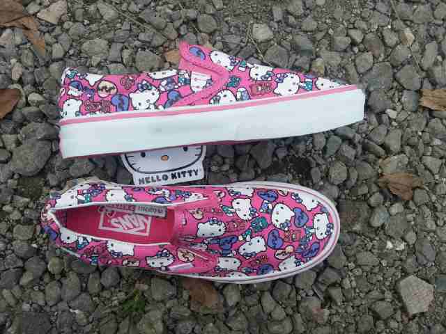 DeathwearShop's tweet photo. (HARGA KHUSUS) Slip-on Hello | 280k + box (ex.shipping) | Grade Ori | 36-44 | For order : 089679080666 / 316B277A. http://t.co/W7PGjXBZAA