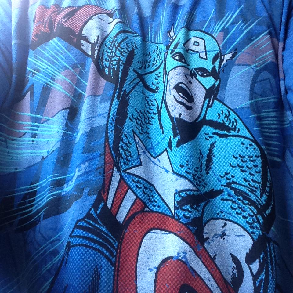 Pabl1nk's tweet photo. Estrenando mi Tshirt del Capitán America gracias a @aespriella You are a dear!! http://t.co/HLihwDwQn5