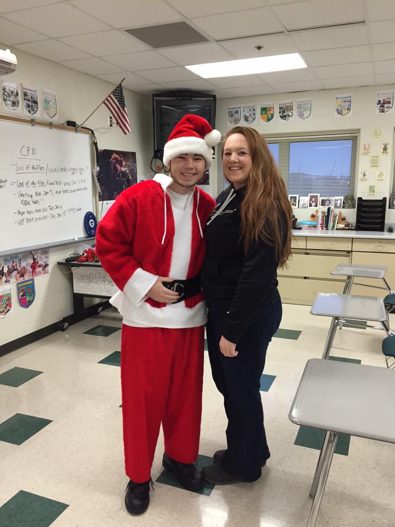 lizziepanzeca's tweet photo. #mattyclaus 😍😂🎅 http://t.co/9u3rjo97jC