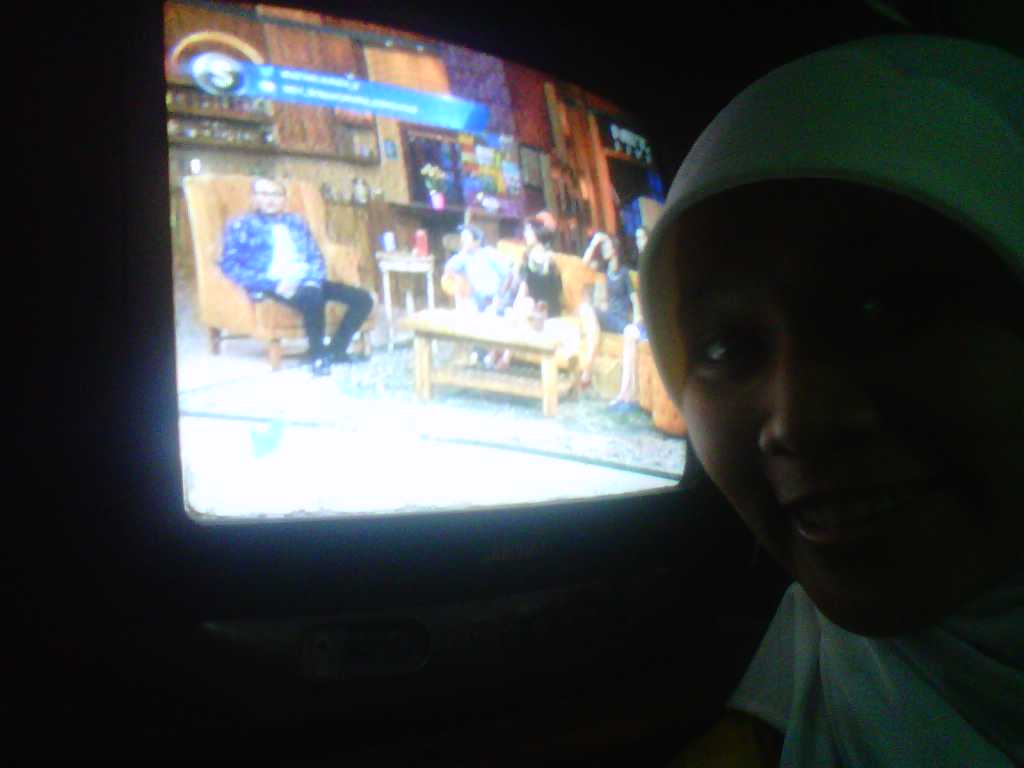 Fitrianidasrul's tweet photo. #NETMiliuner_3 @netmediatama meski ga kelihatan jelas moga bisa dapet S5 ya :) http://t.co/KCLPE5UXjD