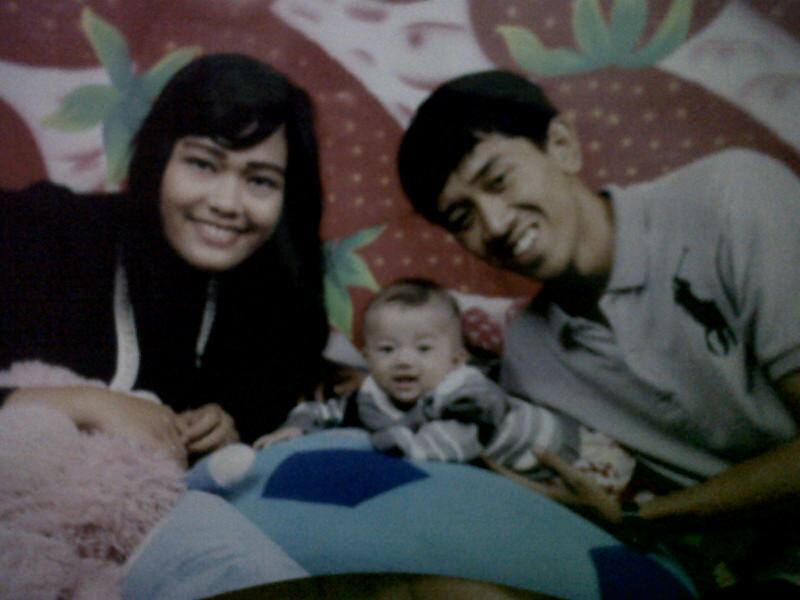 Dantynelson1's tweet photo. Keluarga kecil ku :* http://t.co/Ar0sB0rVIy
