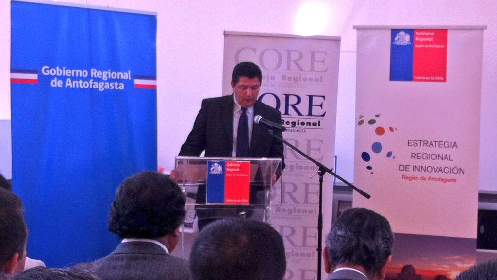 proyectored's tweet photo. Luis Caprioglio, presidente comisión de educación, CyT del CORE Antofagasta, dando inicio al lanzamiento de la ERI http://t.co/xsUjChVSIs