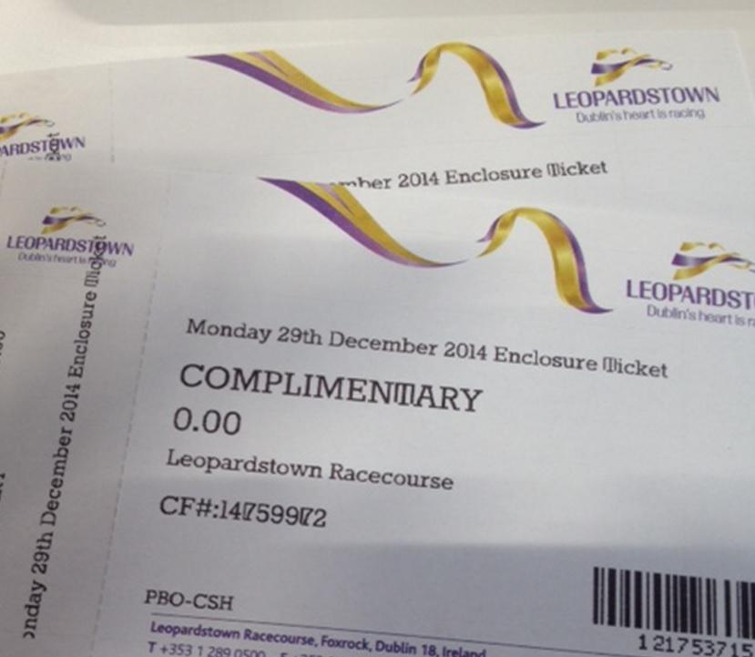 Ryanair's tweet photo. Day 5 #RyanairDay @LeopardstownRC ticket competition deadline is 3pm. To enter follow &amp; tweet @Ryanair w/ #RyanairDay http://t.co/Pmf1UVKlKb