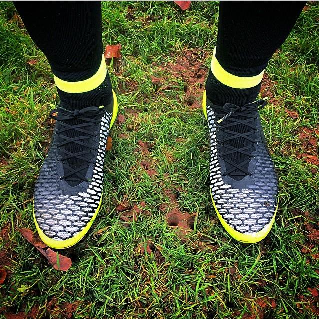10BRAFootball's tweet photo. Bootfriday10bra(1/3): Amazing Magista ID by @jorma_xiv! Like them? #nike #magista #nikeid #10bra #football #boots http://t.co/PBwzzCsoZY