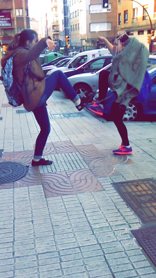 anaa137's tweet photo. Llegan las vacaciones y nuestra alegría es a lo... 😂😂😂😂 http://t.co/bEDLu1HwpB