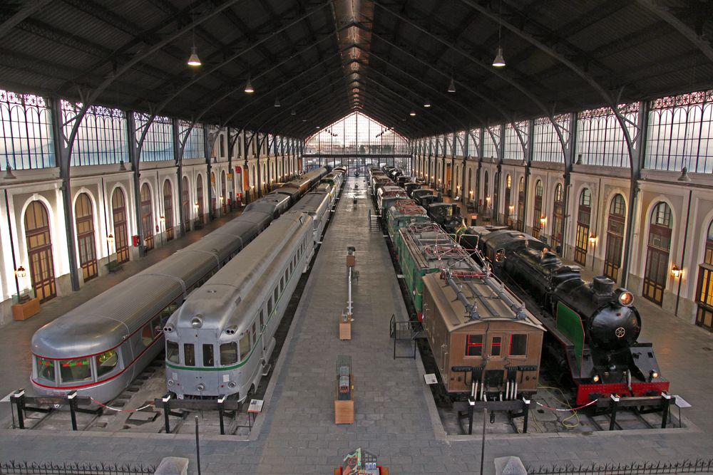 SecretosdeMadri's tweet photo. Muy recomendable la visita al @M_Ferrocarril ubicado en la antigua Estación de Delicias. #madrid #ocio http://t.co/YiuWuEx9OT