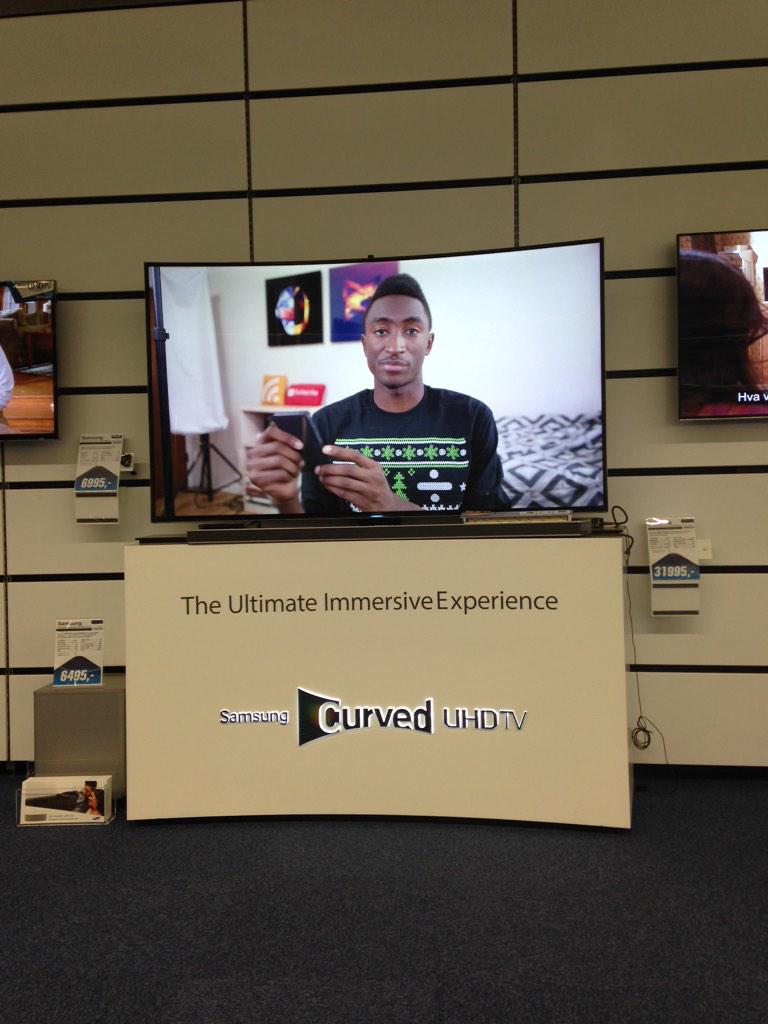 Testing Samsung Curved UHDTV "4K" picture <a href="/MKBHD/">Marques Brownlee</a> <a href="/AGJoar/">Joar G. Andreassen</a>