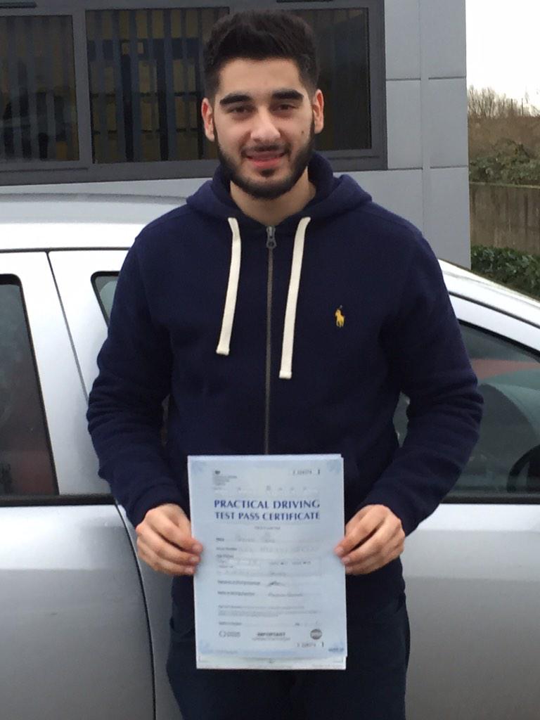 LearnToDriveNts's tweet image. One week 3 tests 3 passes 👌👌👌👌#drivingtest #success #car #Nottingham
