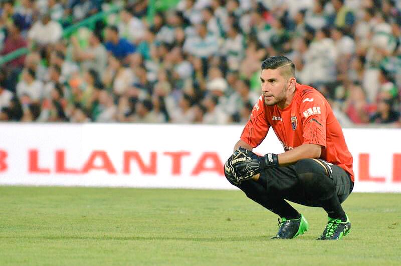AzulAlMomento's tweet photo. Marco Fabián termina su pr��stamo y regresa a Chivas, Barrera va a Rayados y Yosgart a Pumas. http://t.co/7xXY90yDvl
