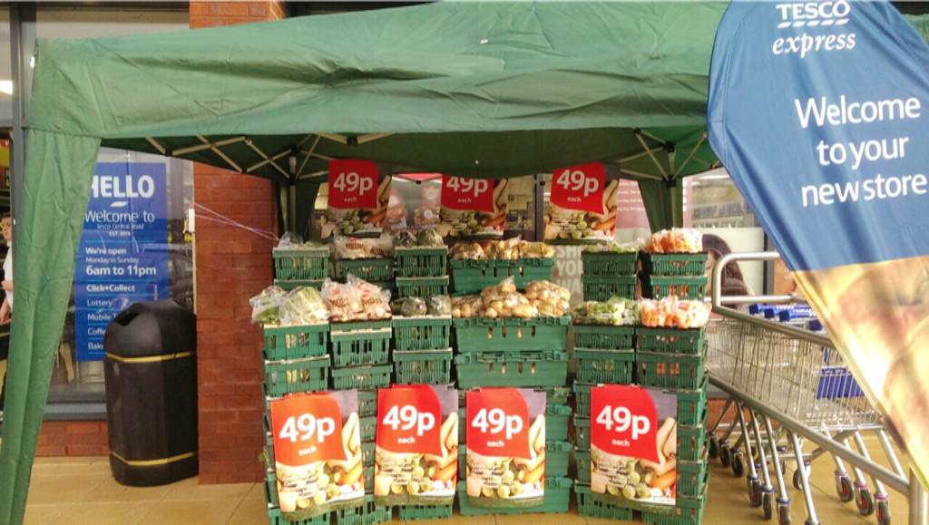 Who says small stores can't do big stacks! #festivefavourites #49p @jodibogi @philwoodhouse
