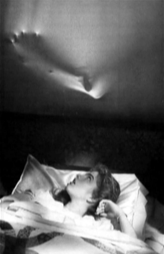 HorrorCon2013's tweet photo. Promotional image from @wescraven's horror Classic, A Nightmare on Elm Street. @RobertBEnglund #30YearsofNightmare http://t.co/XCy2ADJApe