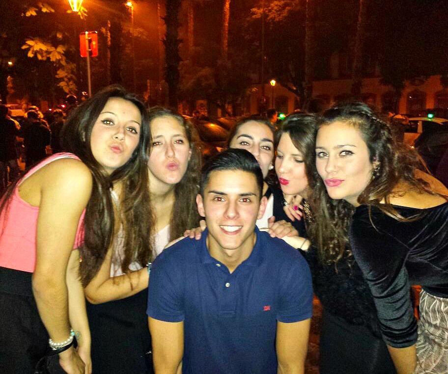 AleSanchez_93's tweet photo. Cena navideña! #Marketing #TapasViapol #Kudeta http://t.co/PzgDptT808