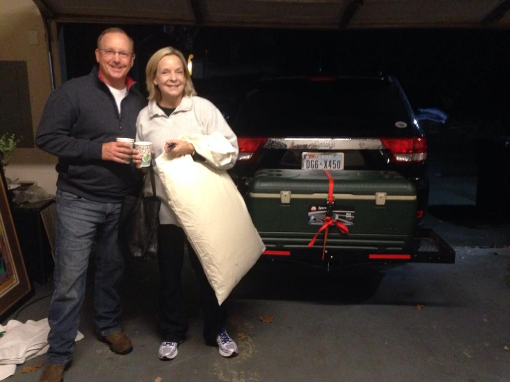 haleylrobison's tweet photo. Dry ice and taco soup for Christmas. Colorado bound. http://t.co/CQlzbvUFEy