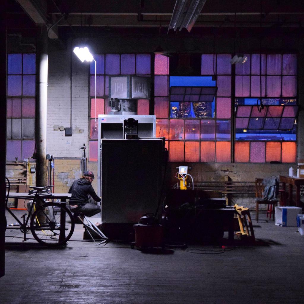 hubpowder's tweet image. Burning that midnight oil. #factorytime #zakimbridge