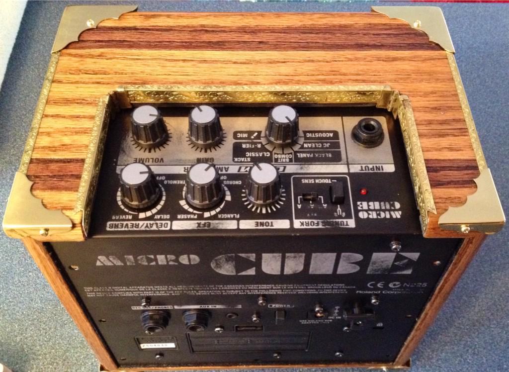 GWitchTripper's tweet image. ...and with that.. work is wrapping up on the #steampunk @Roland_US #microcube amp.